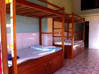 Silver Dolphin Guesthouse & Restaurant Hotels in 