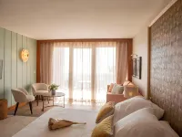 Grand Hôtel les Flamants Roses Thalasso & Spa Hotels in Canet-en-Roussillon