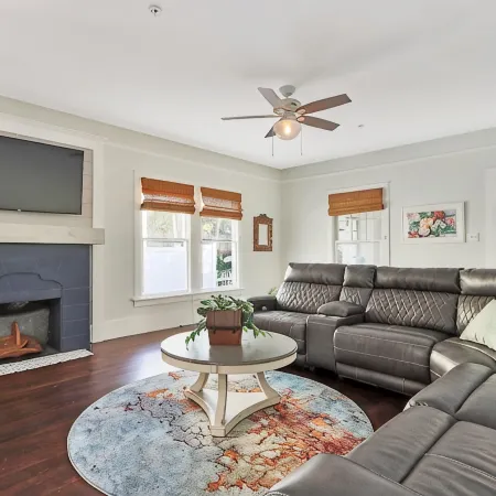Private, charming home in downtown Stuart