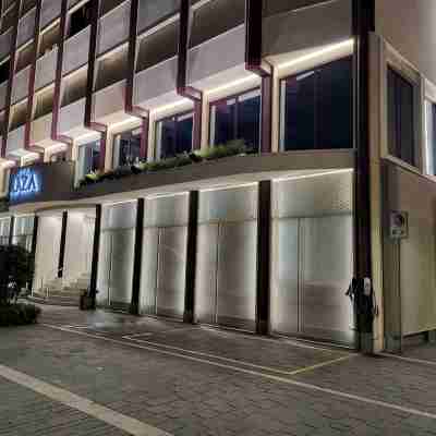 Hotel Plaza Hotel Exterior