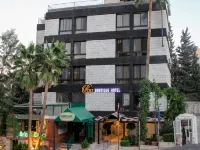 Post Boutique Hotel Amman Các khách sạn gần Đường Rainbow