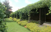 Joglo Ayem Tentrem - parcheggio