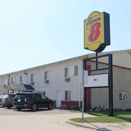 Super 8 by Wyndham West Fargo Main Ave ND
