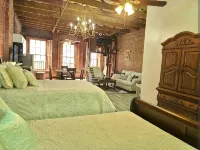 Downtown New Orleans Penthouse Suite - 2 Minute Walk to French Quarter -4B - 방갈로