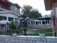 Hotel Abshar - Balcony