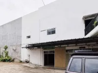 Nirina Homestay Pringsewu Mitra RedDoorz Hotels in Pringsewu