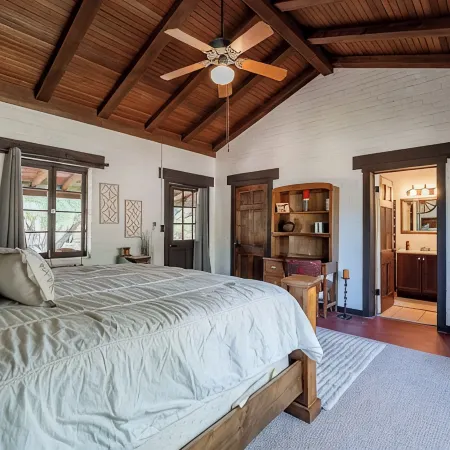 Woodland Rd 1882 Historic 12-acre ranch, Resort landscape views up to 30 ppl
