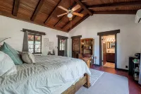 Woodland Rd 1882 Historic 12-acre ranch, Resort landscape views up to 30 ppl - Kolam Renang Peribadi