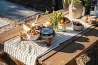 Hot Tub, Fire Pit and Barrel Sauna,  and one left turn to worlds best skiing! - Homestays