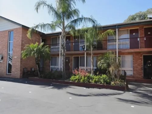 Homestead Motel