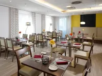 CZECH INN Hotel Ferenc Отели рядом с достопримечательностью «Парк Неплигет»