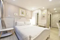 Bluroc Huahin Pool View - Apartments