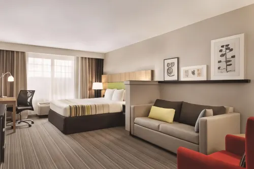 Country Inn & Suites by Radisson, Green Bay East, WI - Pysäköinti
