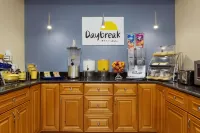 Days Inn & Suites by Wyndham Euless DFW Airport South - sarapan