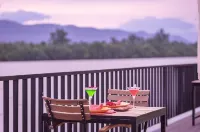 Kampot River Residence - Mountain View