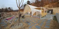 The Hill Glamping - parking