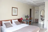 La Mezon Hotel - Pet friendly