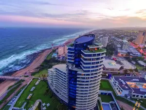 The Pearls of Umhlanga, or Oceans Apts
