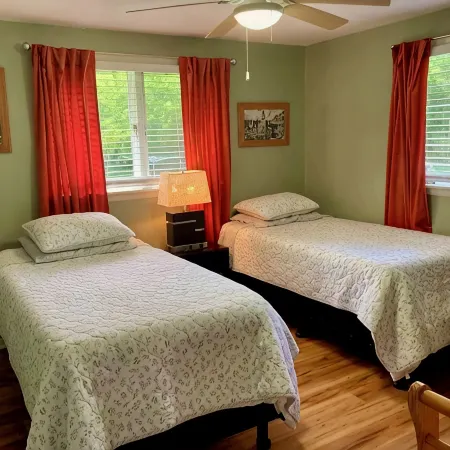 No Cleaning Fees for 2025!! Close to Beach!! Pet-Friendly!