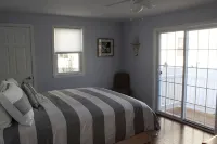 Beach Block - Modern 3BR/2Ba Family Friendly Home - 욕조