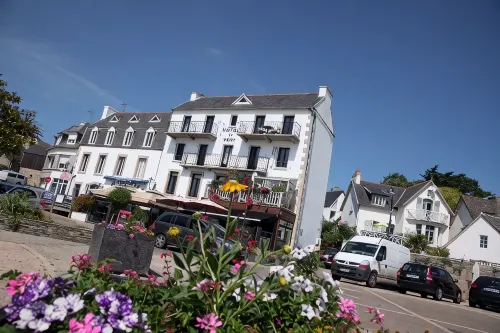 Hotel du Port