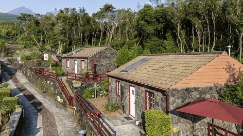 Aldeia Das Adegas