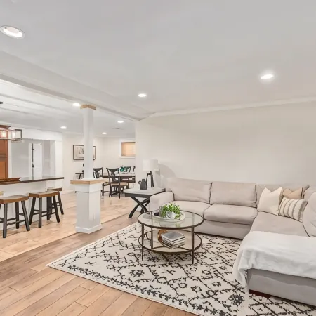 PERFECT CENTRAL LOCATION! Heart of Tempe/ASU. Minutes to Old Town Scottsdale