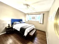 Cozy 3-Bedroom 1 Mile to Downtown & Michigan Stadium w/ Free Parking - شرفة