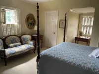 Charming 3 bedroom home - 3つ星
