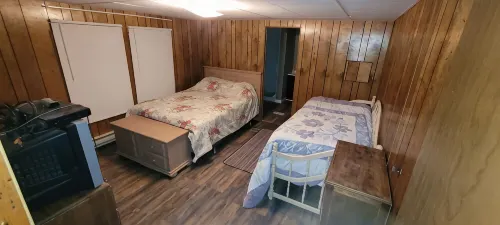 2 bedroom home surrounded by beautiful mountains! - 2-Star