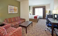 Holiday Inn Express & Suites TOPEKA NORTH by IHG