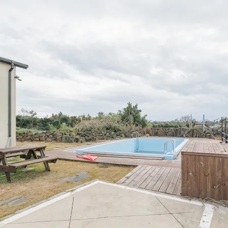 Jeju Hoomini Pension Отели рядом с достопримечательностью «Музей чая Осуллок»