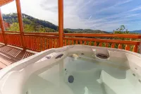 InCabinHeatedPool-JACUZZI-KingBeds- EV Charger - Sleeps20 Aracade EV3 - プライペートプール