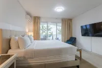 The Maho Hideaway on Sunset "Airplane" Beach