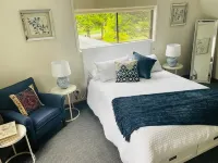 Martha's ......... Your hideaway in the highlands. - balcony