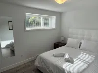 Large 2 bedroom private suite - Wi-Fi