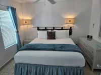 Beautiful Ocean View 3 Bedroom Condo on the Beach