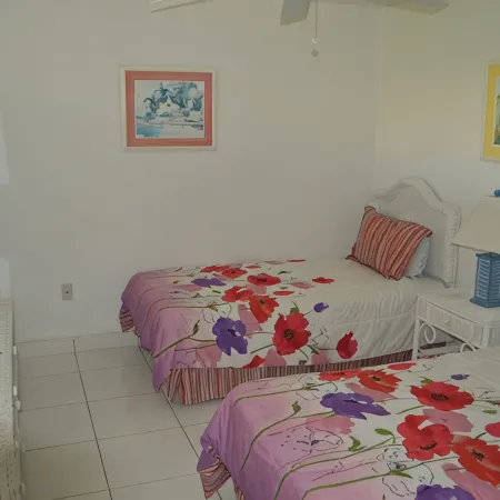 Location, Location, Location!  2BR/2BA, Spectacular Ocean and Pool Views