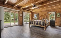 2 story Florida Cypress Cabin - Wifi
