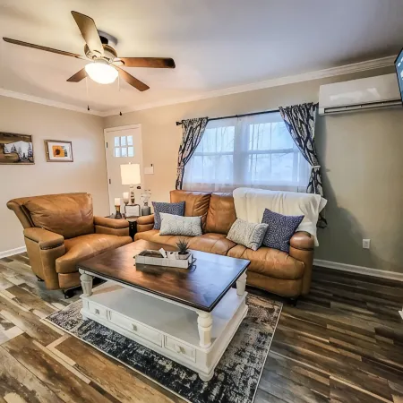 Charming condo w/Stunning Mountain Views near Downtown WJ