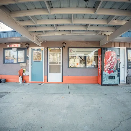 Gold Pan Motel