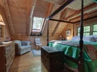 Private Log Cabin with Hot Tub and Mountain Views on 14 Acres, Pet Friendly! - balcony