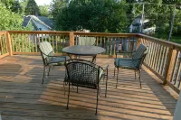 House of TarTar with Year Long Hot Tub Next to Adorable Downtown Valparaiso - 4-stjärniga