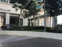 Fabulous Mutiara Ville Cyberjaya - Infinity Pools