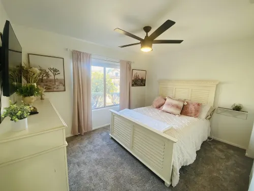 Beautiful, 3 Bedroom , 2Bath ,Heated Pool , Pool Table - WiFi