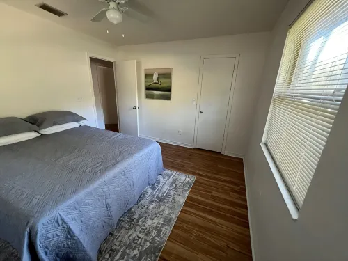 Cozy, Peaceful and Quiet Deerwood Cottage - Homestays