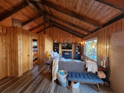 Upper Red Lake all season destination! - Chalets