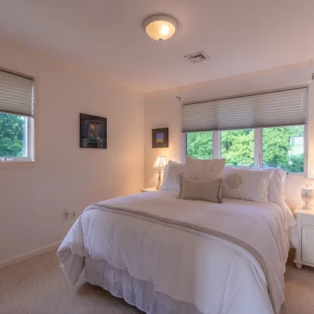 Sunset Beach Lake House on Beautiful Owasco Lake - Great Family Summer Retreat!