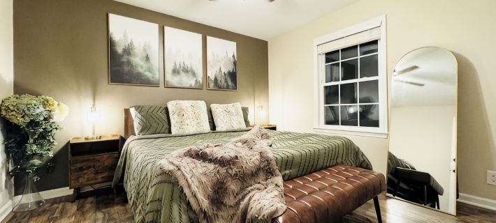 The Ravine • Hot Tub Forest Escape, Epic Gameroom, Fast Wifi & Pet Friendly Hotels in Basye