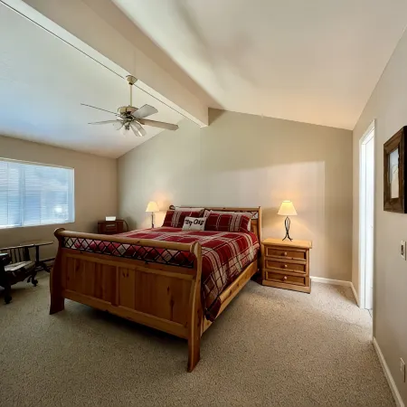 Cozy Townhome on Plumas Pines